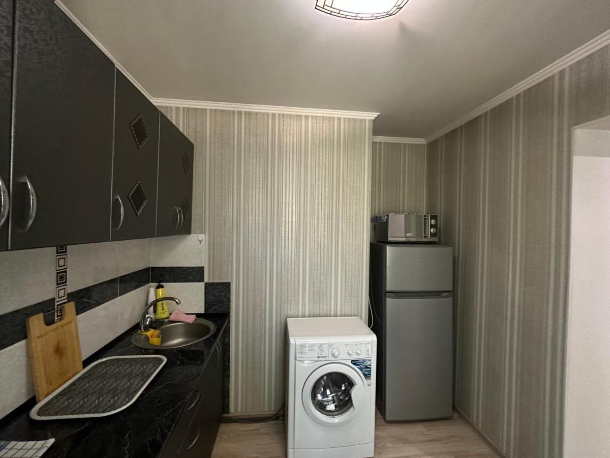 One-Room Apartment Opposite Almaty Airport Turksib ภายนอก รูปภาพ