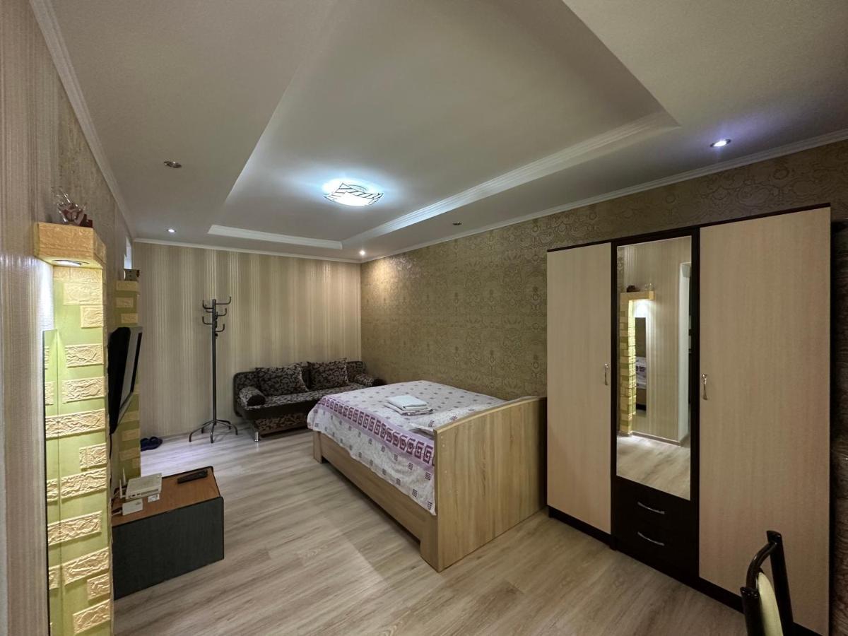 One-Room Apartment Opposite Almaty Airport Turksib ภายนอก รูปภาพ