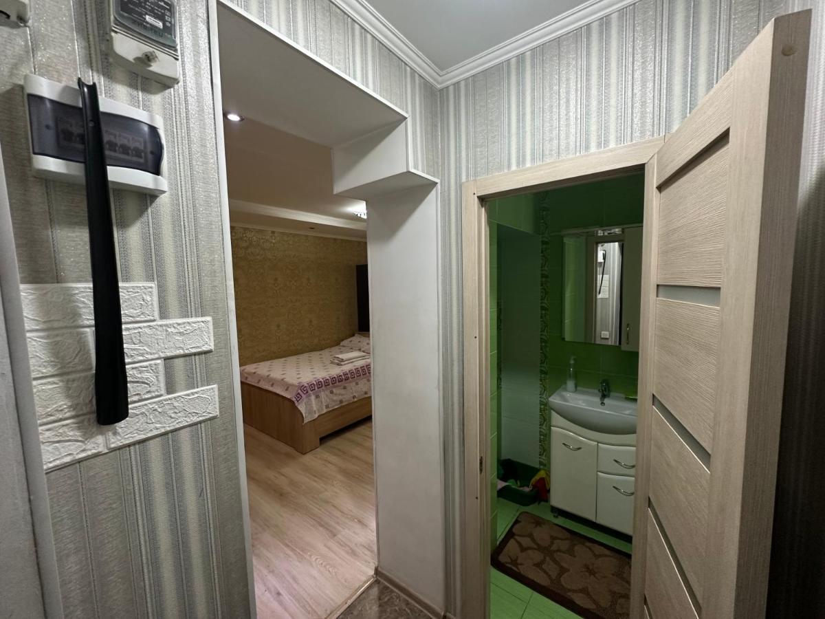 One-Room Apartment Opposite Almaty Airport Turksib ภายนอก รูปภาพ