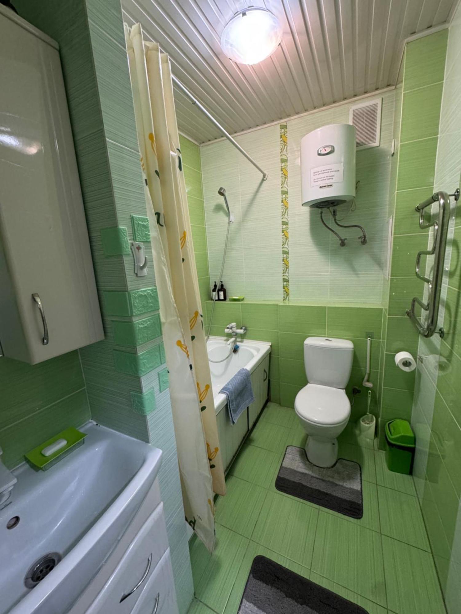 One-Room Apartment Opposite Almaty Airport Turksib ภายนอก รูปภาพ