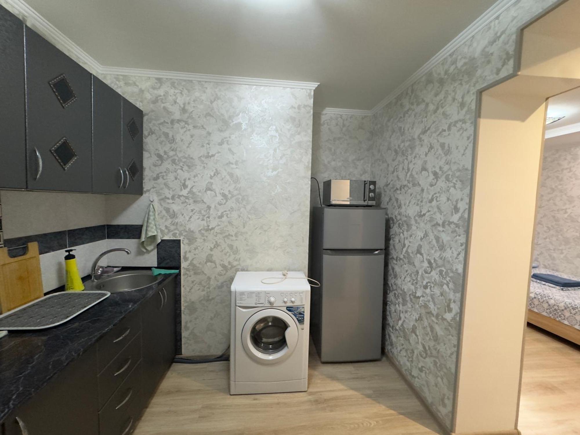 One-Room Apartment Opposite Almaty Airport Turksib ภายนอก รูปภาพ