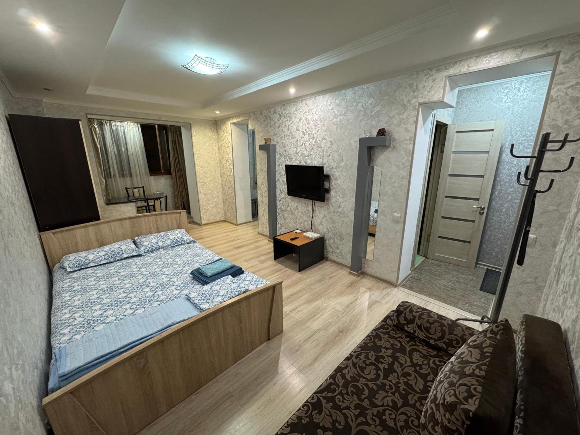 One-Room Apartment Opposite Almaty Airport Turksib ภายนอก รูปภาพ